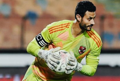 Goleiro do Al-Ahly é suspenso por quatro jogos após agredir árbitro