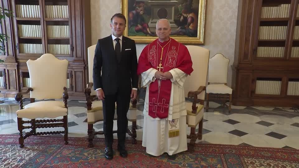 Emannuel Macron e papa Leão XIV