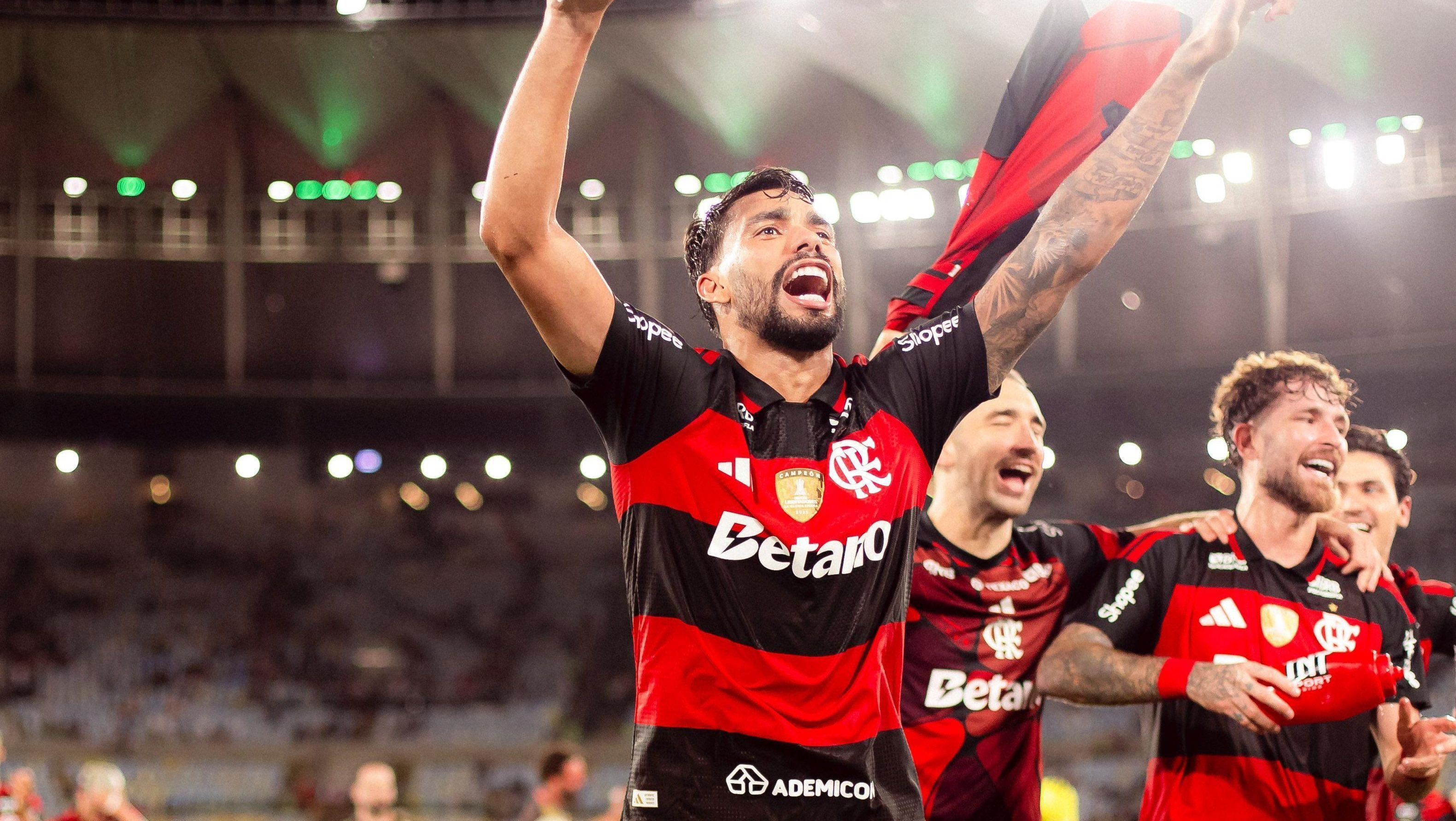 Jogadores do Flamengo comemoram vitória