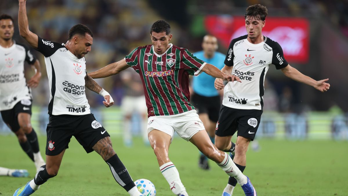 Ex-Palmeiras, Borja faz golaço de bicicleta em clássico no México; veja