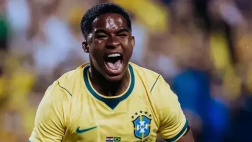 Endrick comemora gol do Brasil sobre a Croácia