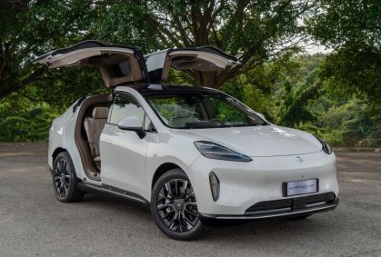 GAC Hyptec HT 2027 tem nova bateria e roda 431 km com carga completa