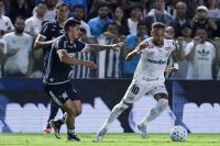 Neymar toma terceiro amarelo e desfalca Santos contra Flamengo; veja lance