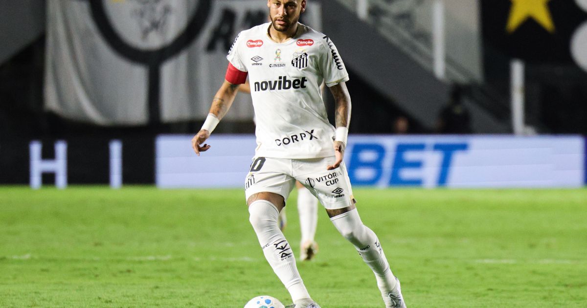 Neymar resolve e Santos vence após mais de um mês no Brasileirão