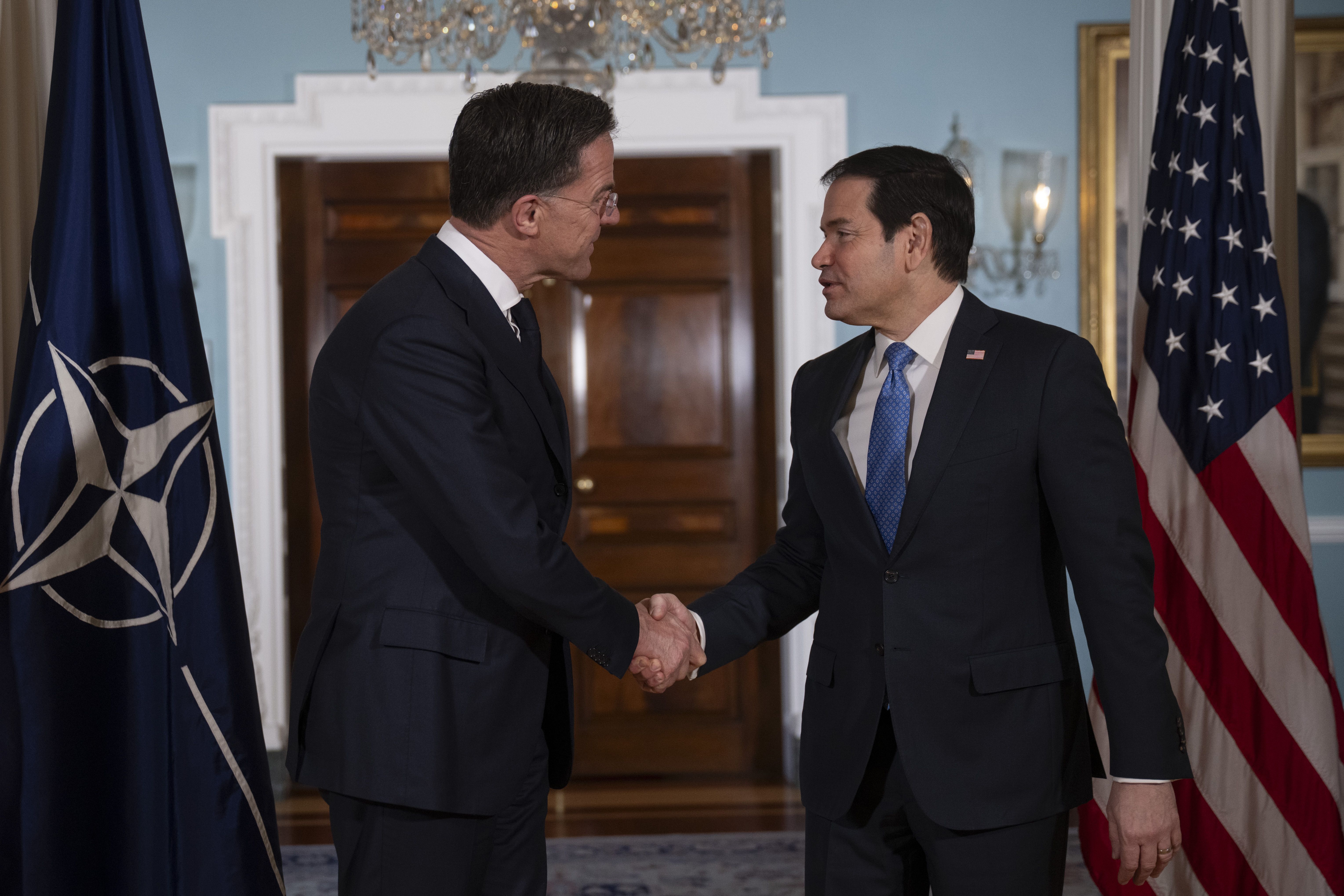 O secretário-geral da Otan, Mark Rutte e o secretário de Estado dos EUA, Marco Rubio, nesta quarta-feira (8), em Washington