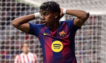 Lamine Yamal durante partida pelo Barcelona