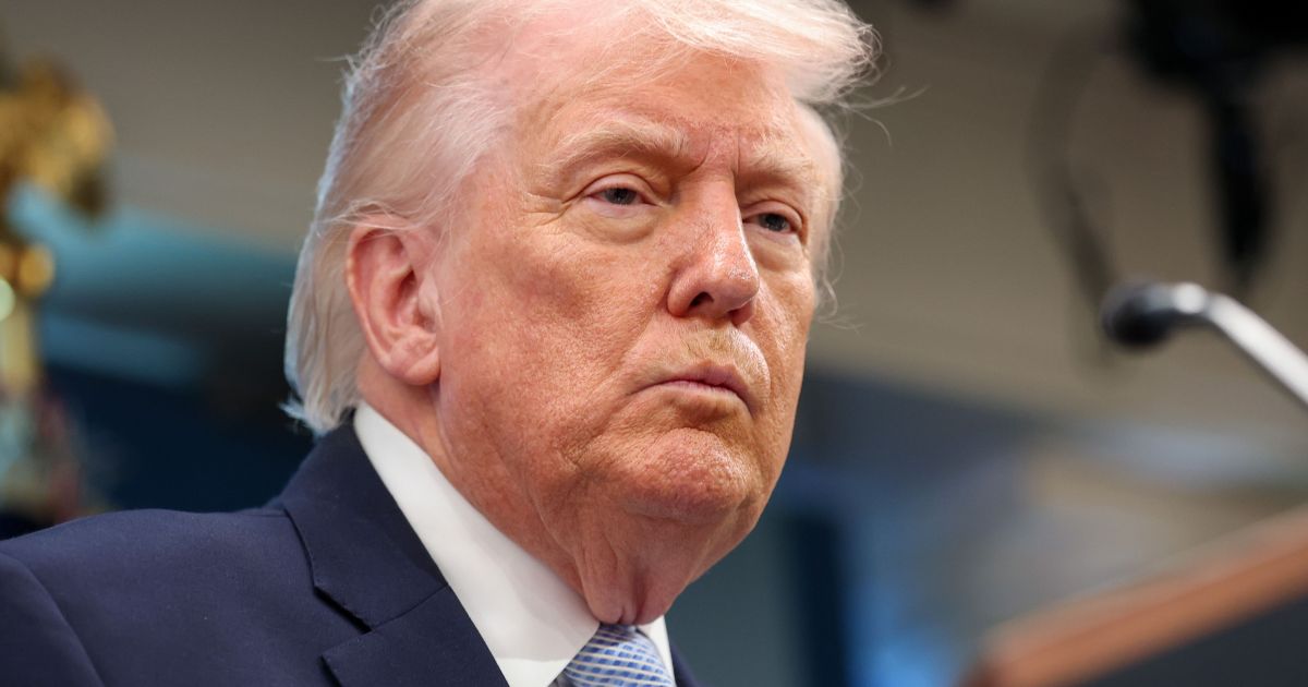 Waack: Trump ameaça violência máxima para dobrar o Irã