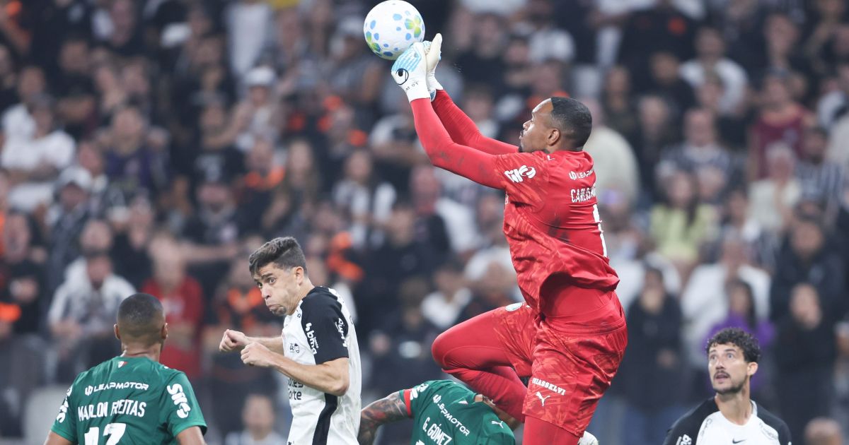Análise: racismo de torcedor pode prejudicar Corinthians