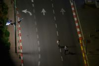 Mísseis do Hezbollah acionam sirenes em cidades de Israel, diz exército