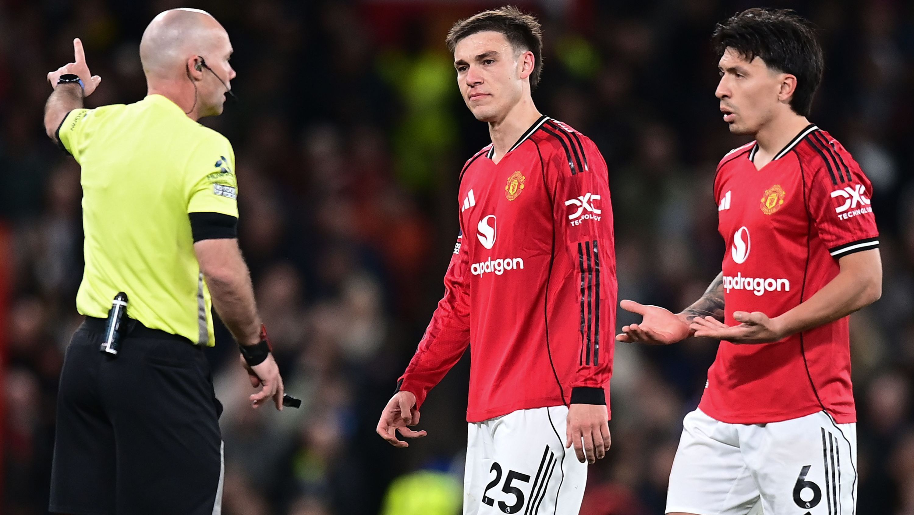 Manchester United v Leeds United - Premier League