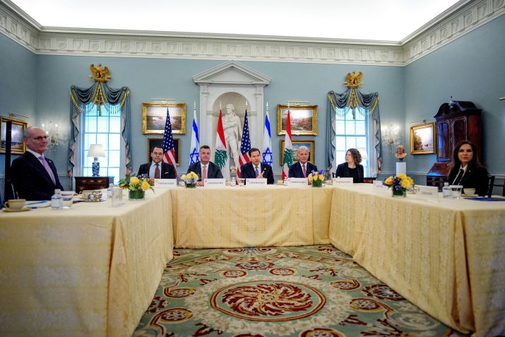 Autoridades de Israel e do Líbano se reuniram no Departamento de Estado dos EUA, nesta terça-feira (14), em Washington • Andrew Harnik/Getty Images