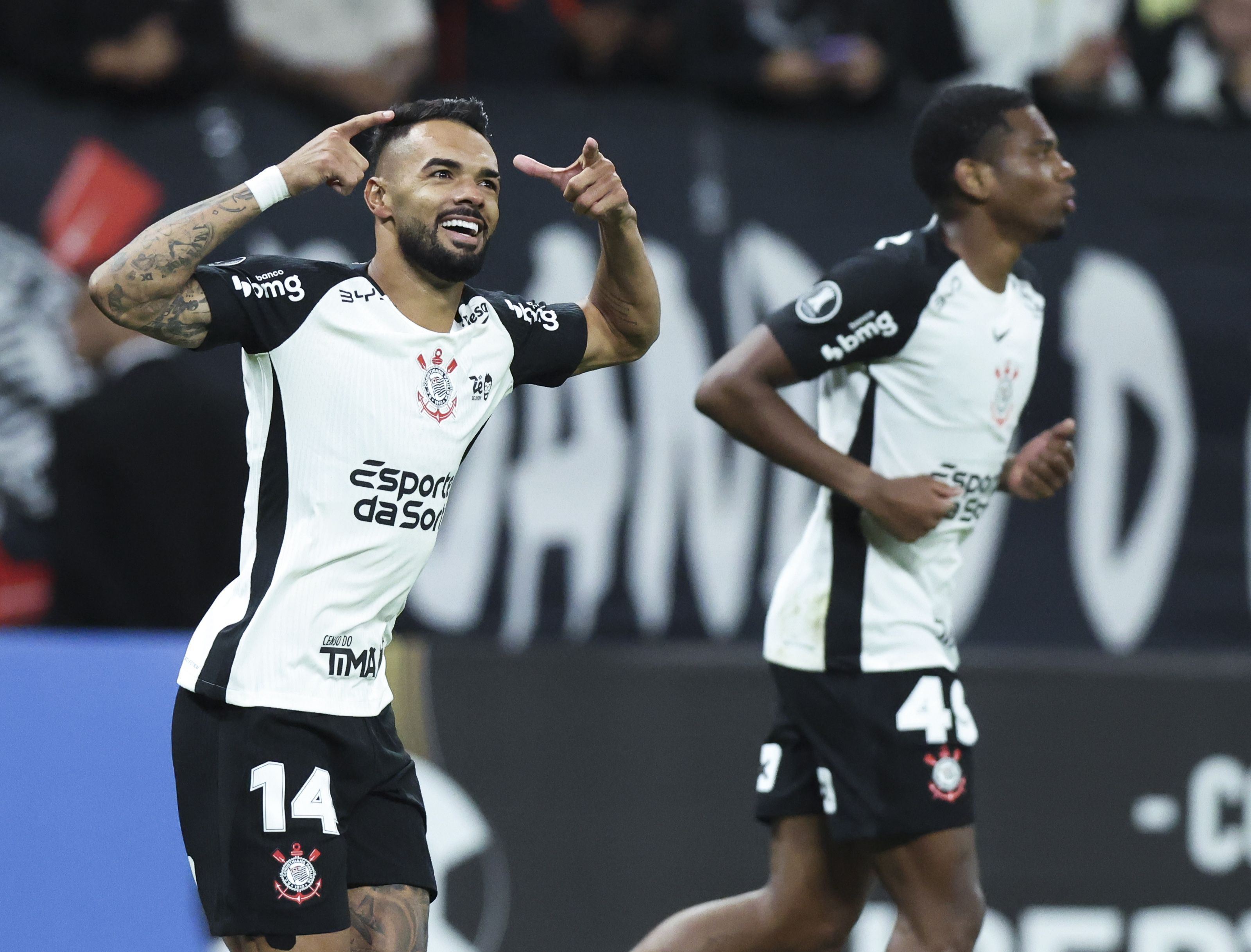 Raniele marcou pelo Corinthians contra o Santa Fe, na Libertadores