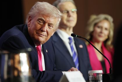 Trump volta a afirmar que a guerra com o Irã deve terminar "muito em breve"