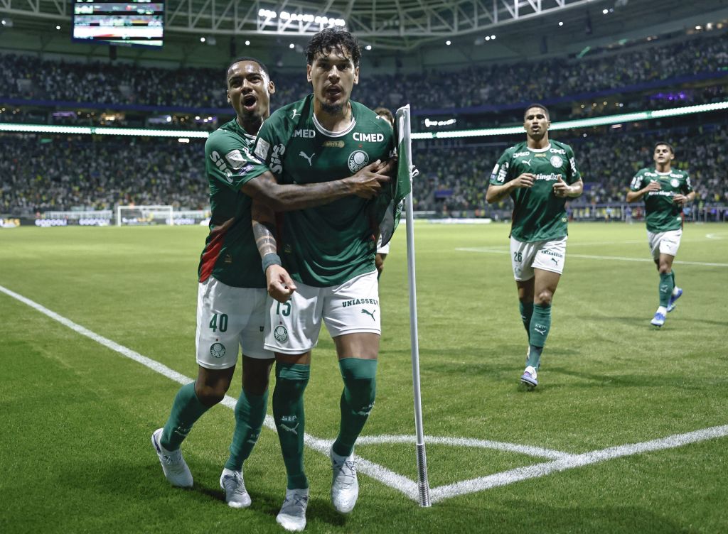 Gustavo Gómez comemora gol pelo Palmeiras