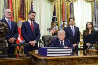 Após dia mais mortal desde o cessar-fogo, Israel e Líbano estendem a trégua