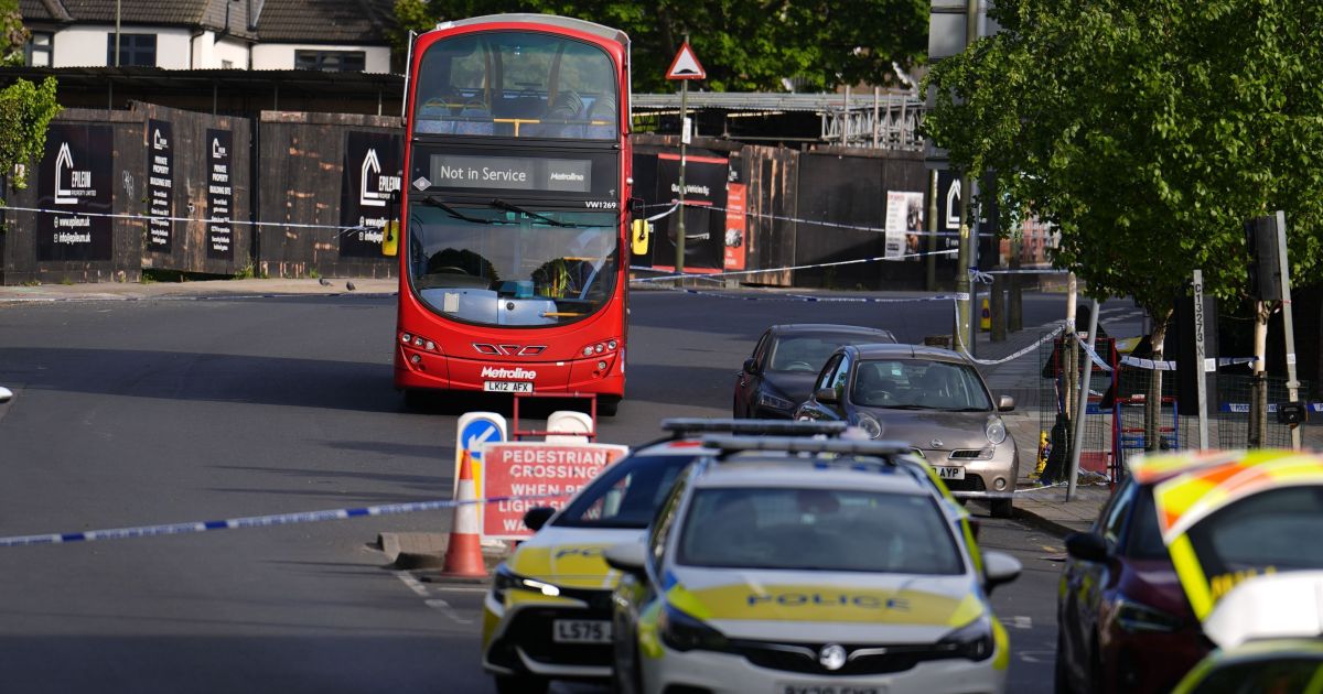 Polícia classifica como terrorista ataque que feriu dois judeus em Londres