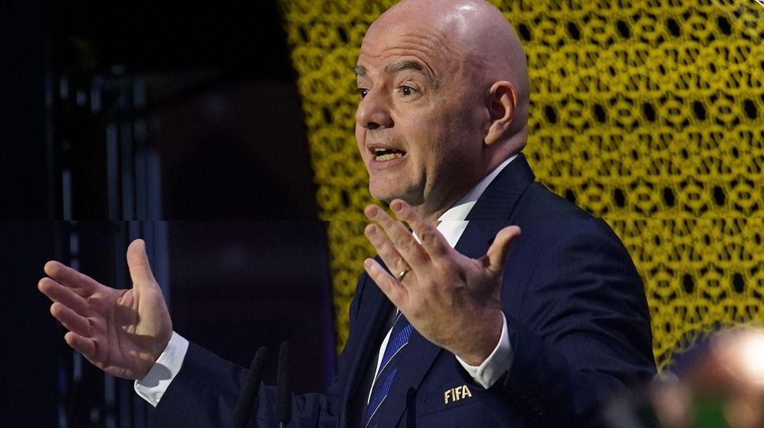 Organização pede que Fifa impeça Infantino de buscar reeleição