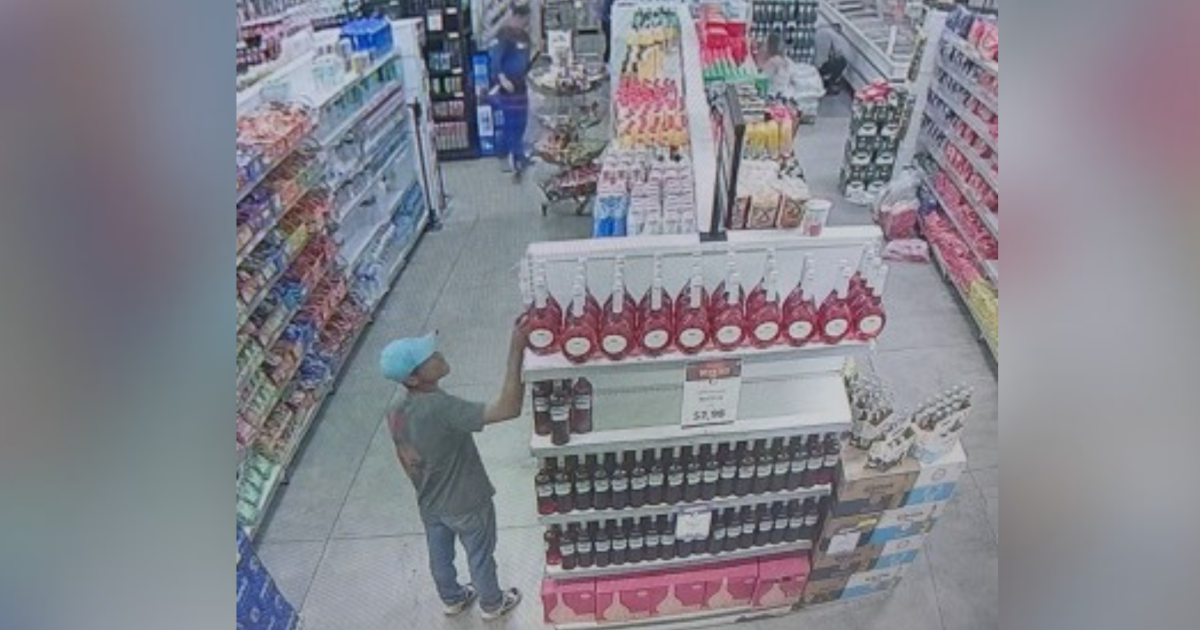 Homem bebe vinho sem pagar e agride funcionários de supermercado em MG