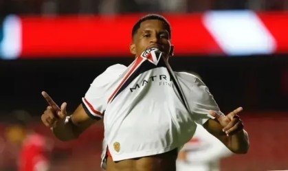 Imagem de destaque do post: São Paulo renova com joia e aumenta multa milionária para times brasileiros