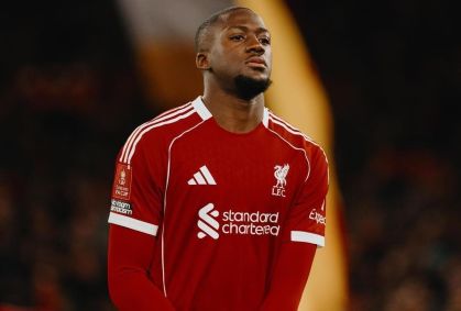Real Madrid anuncia a contratação do zagueiro Konaté, ex-Liverpool
