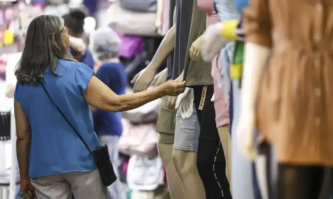 Empreendedorismo, negócios e outras atividades depois dos 60 anos são conhecidos como Economia Prateada