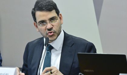 Imagem de destaque do post: Sou totalmente e absolutamente contra o aborto, diz Messias no Senado