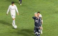 Neymar persegue e discute com jogador do Remo: "Quem é você? Joga nada"
