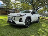 Rav 4 da Toyota estreia de olho na concorrência chinesa dos SUVs médios