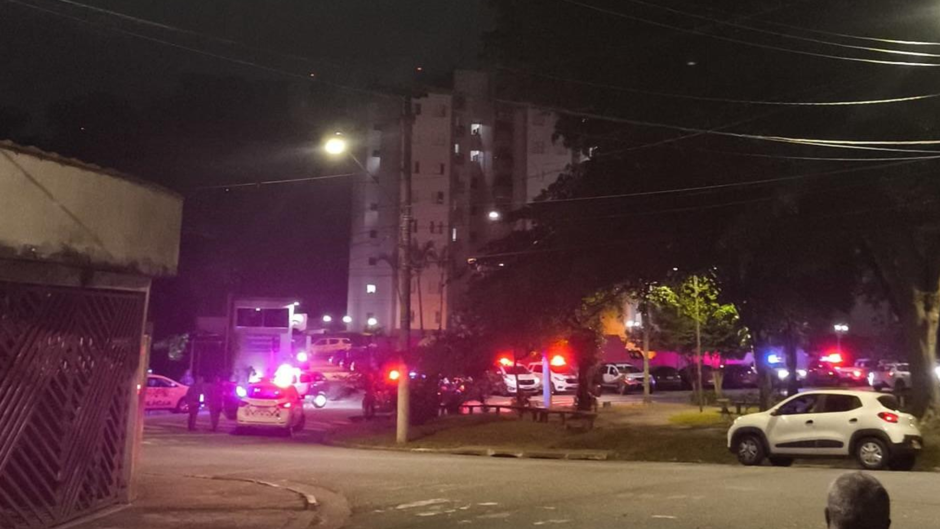 TROCA DE TIROS TENTATIVA HOMICÍDIO