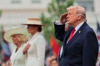 Trump evita mencionar tensão EUA-Reino Unido durante recepção ao rei