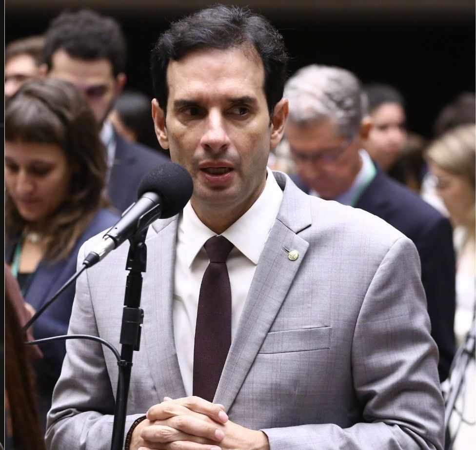 Os deputados federais Alencar Santana (PT-SP) e Leo Prates (Republicanos-BA)