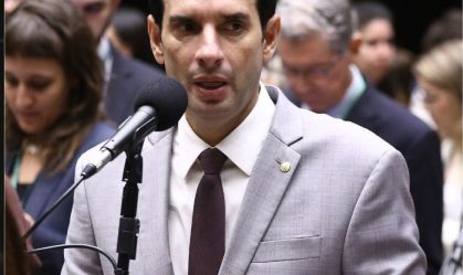 Os deputados federais Alencar Santana (PT-SP) e Leo Prates (Republicanos-BA)