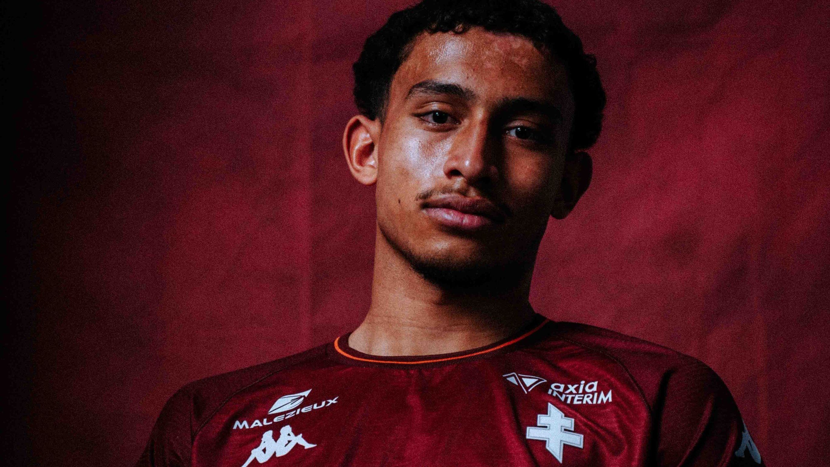 Após tragédia, jovem assina contrato profissional com Metz