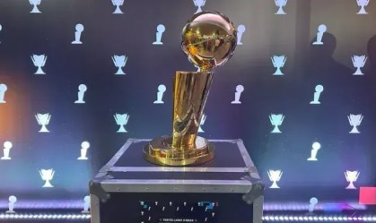 Troféu do campeão da maior liga de basquete