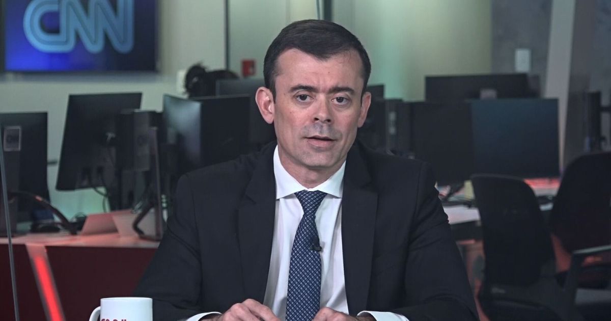 Ceron: Estamos discutindo medidas de socorro a aéreas por alta do petróleo
