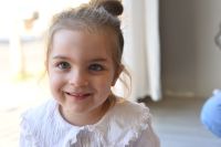 Menina com doença rara na BA é selecionada para terapia gênica experimental