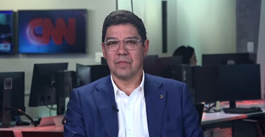 O deputado Altineu Côrtes, presidente do PL RJ