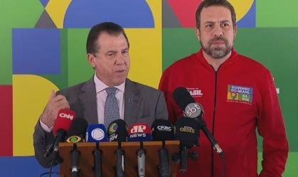 Ministros Luiz Marinho e Guilherme Boulos