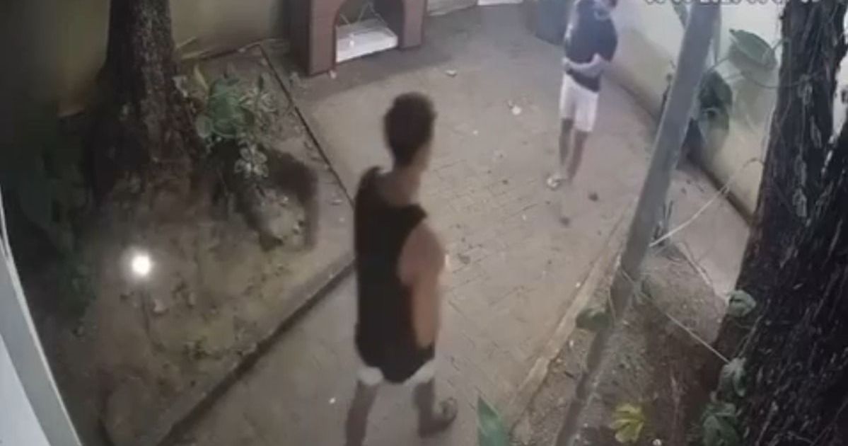 Delegado acusado de atirar em ambulante em Noronha passa por audiência