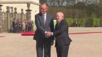 Lula é recebido por Friedrich Merz para reunião em Hannover