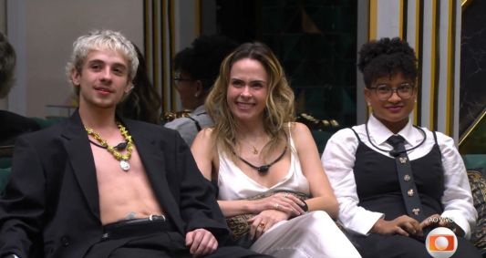 Finalistas exibem seus looks para a grande final
