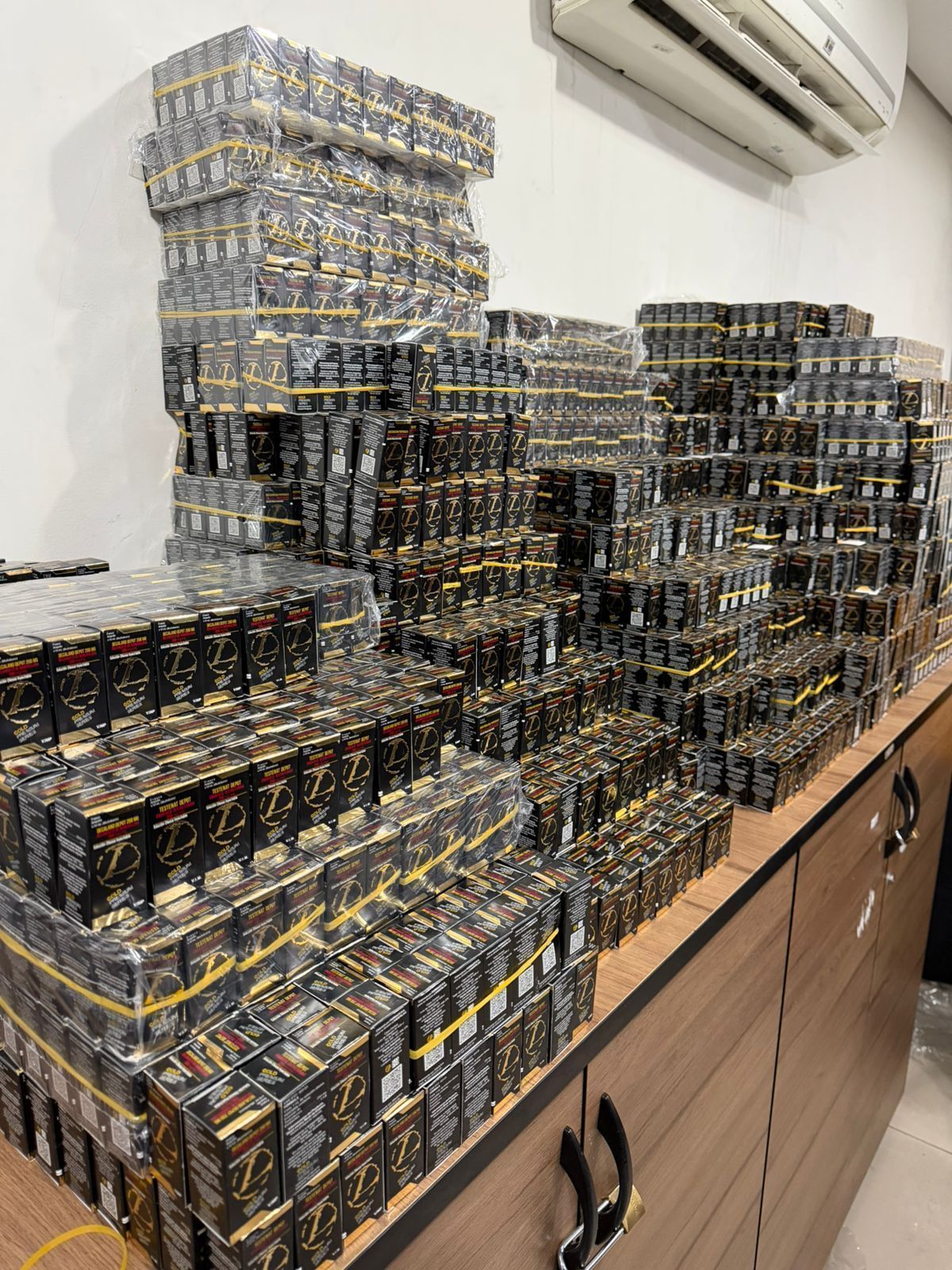 Cerca de 11 mil produtos foram apreendidos na ação • Divulgação/PMESP