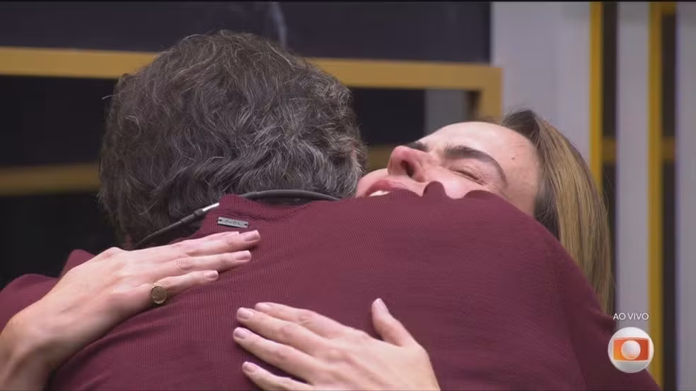 BBB 26: Tadeu conta que Ana Paula é parecida com mãe de Juliano Floss