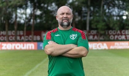 Imagem de destaque do post: Portuguesa anuncia contratação de Ademir Fesan como novo técnico