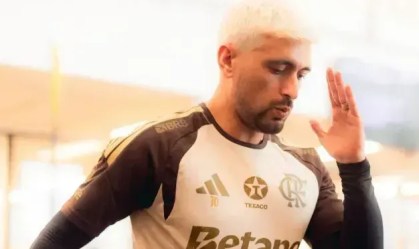 Arrascaeta reforça o Flamengo no clássico contra o Fluminense