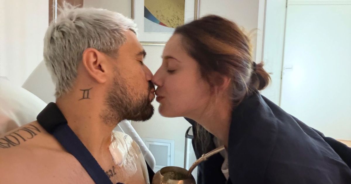 Arrascaeta posta foto no hospital após cirurgia na clavícula e agradece fãs