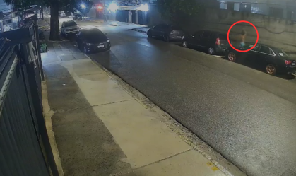 O episódio foi registrado por câmeras de segurança de prédios da região