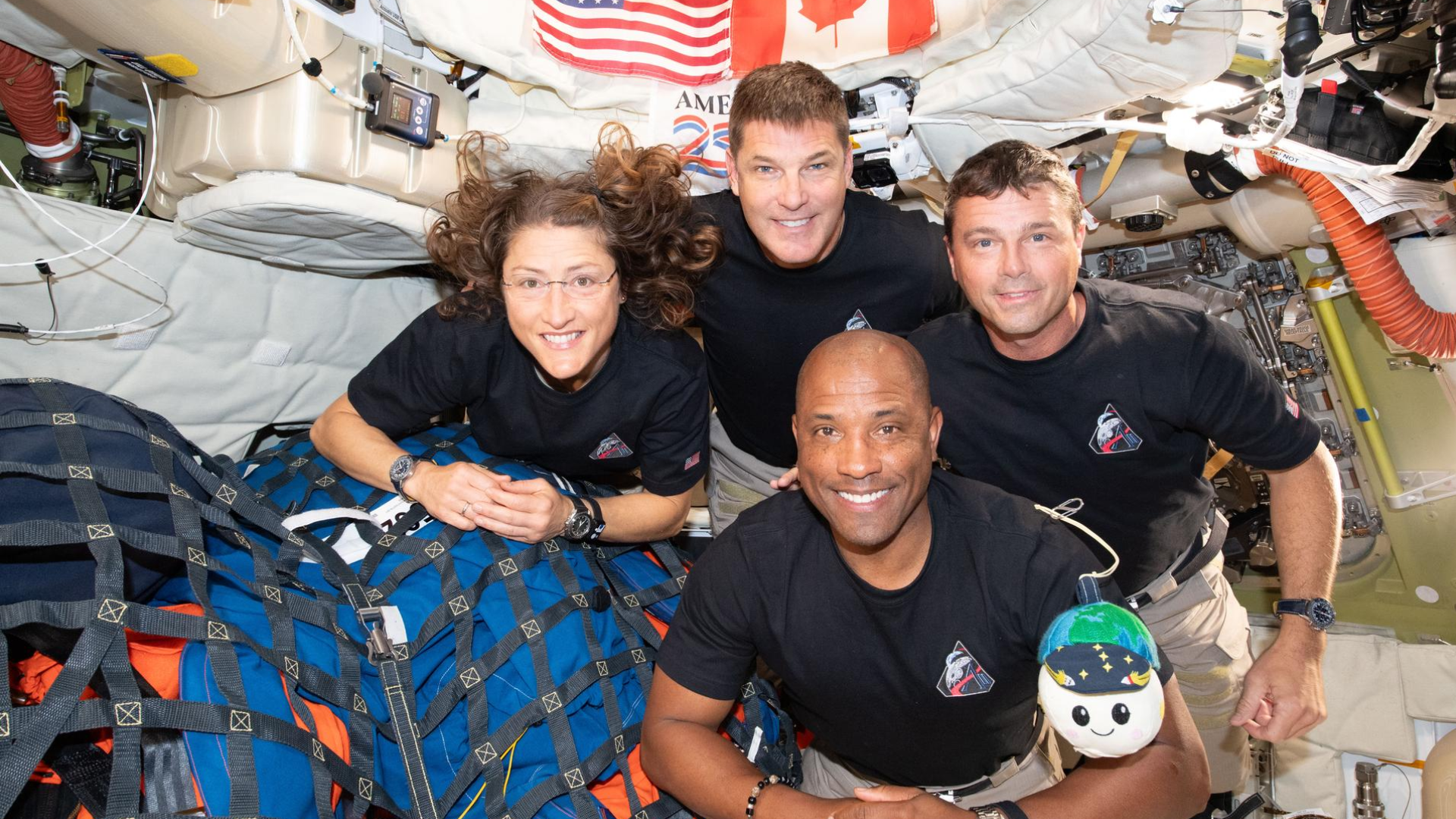 Um dos principais objetivos da data é garantir a saúde dos astronautas Reid Wiseman, Victor Glover, Christina Koch e Jeremy Hansen para a transição de ambientes