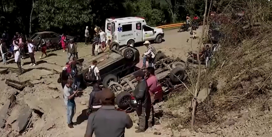 Ataque com explosivos deixa 20 mortos na Colômbia • Reprodução/Reuters