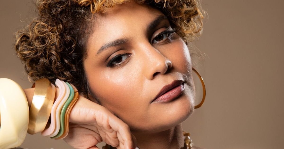“Tira o peso do silêncio”, diz Bárbara Reis sobre diagnóstico de lipedema